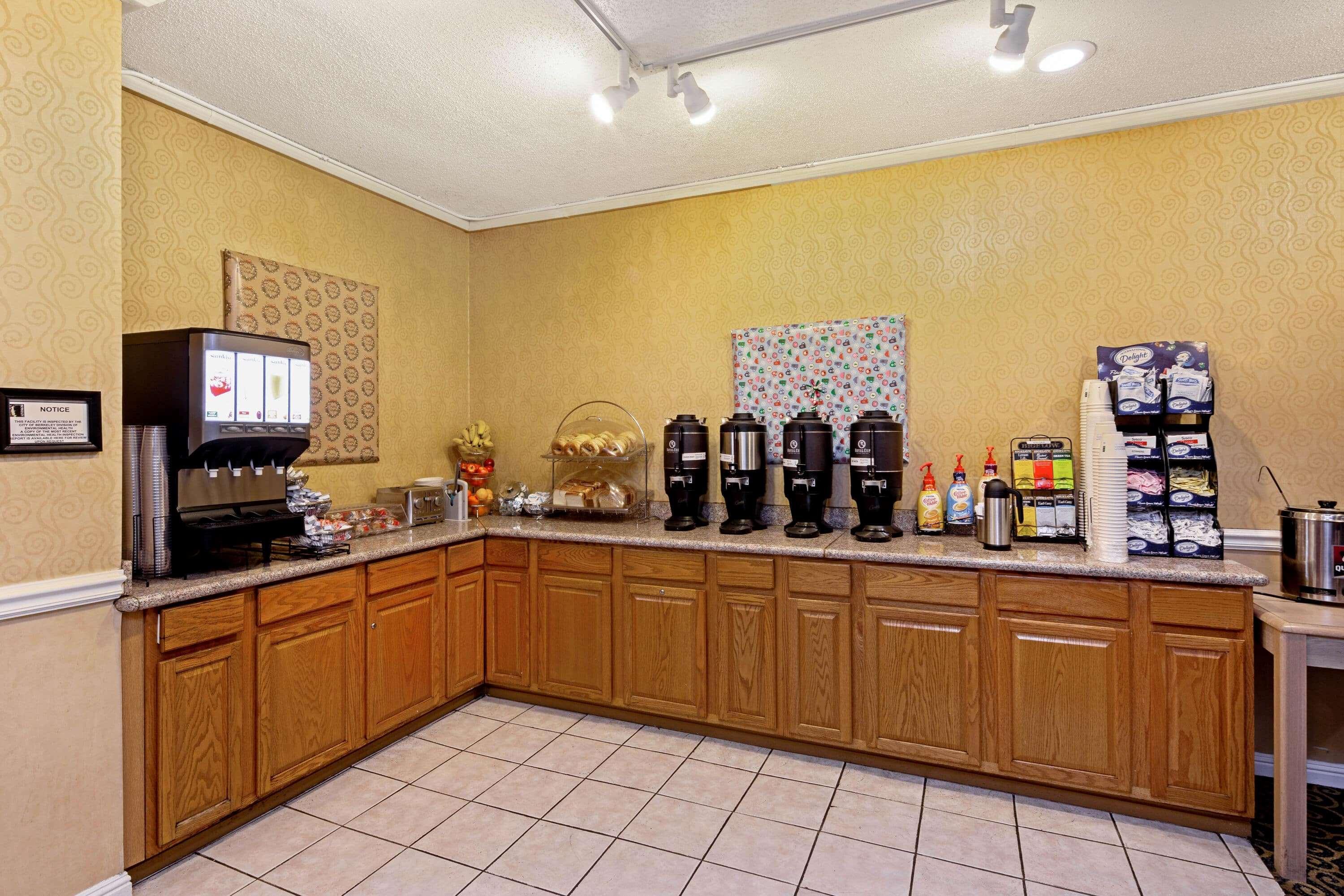 University Inn & Suites Бъркли Екстериор снимка
