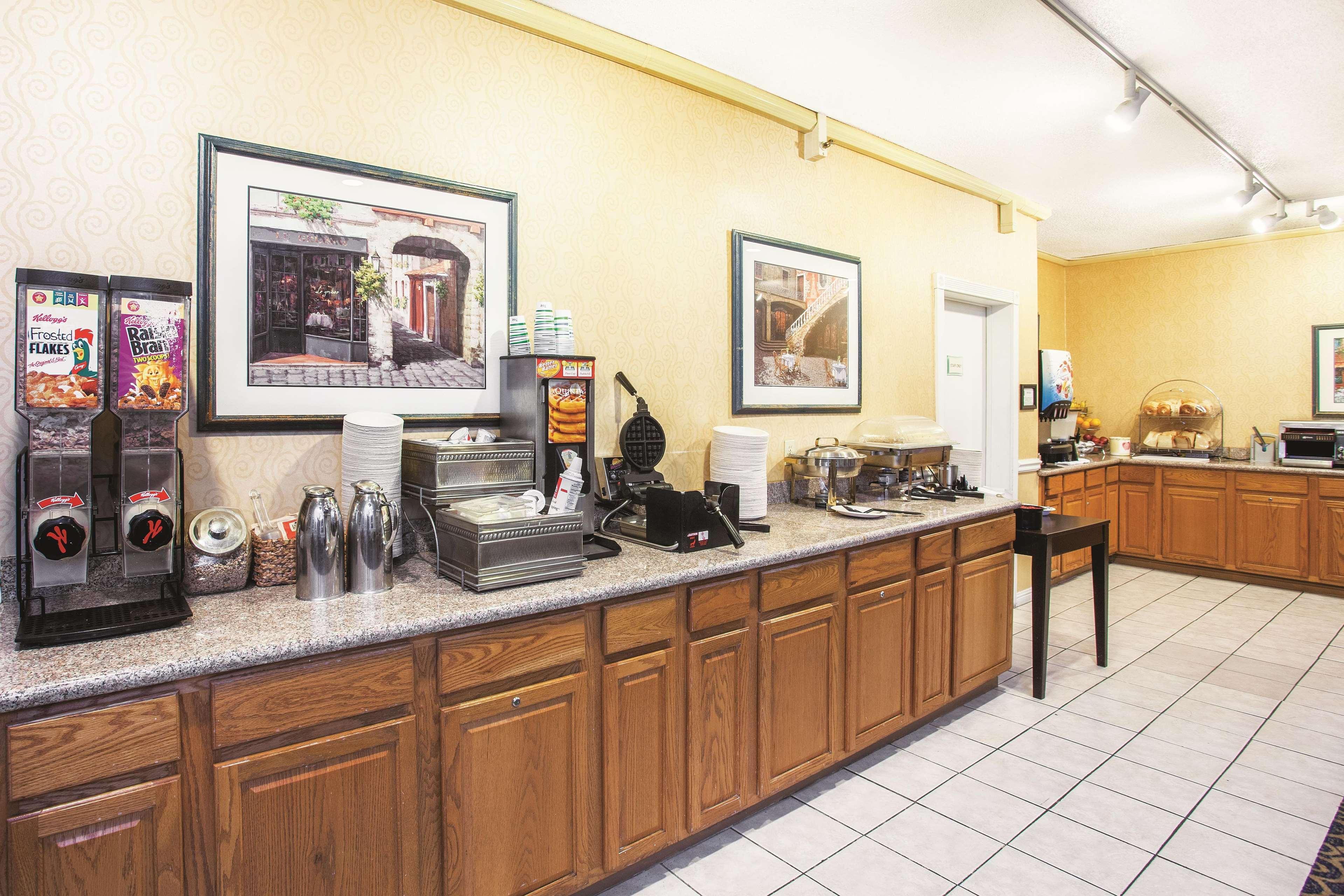 University Inn & Suites Бъркли Екстериор снимка