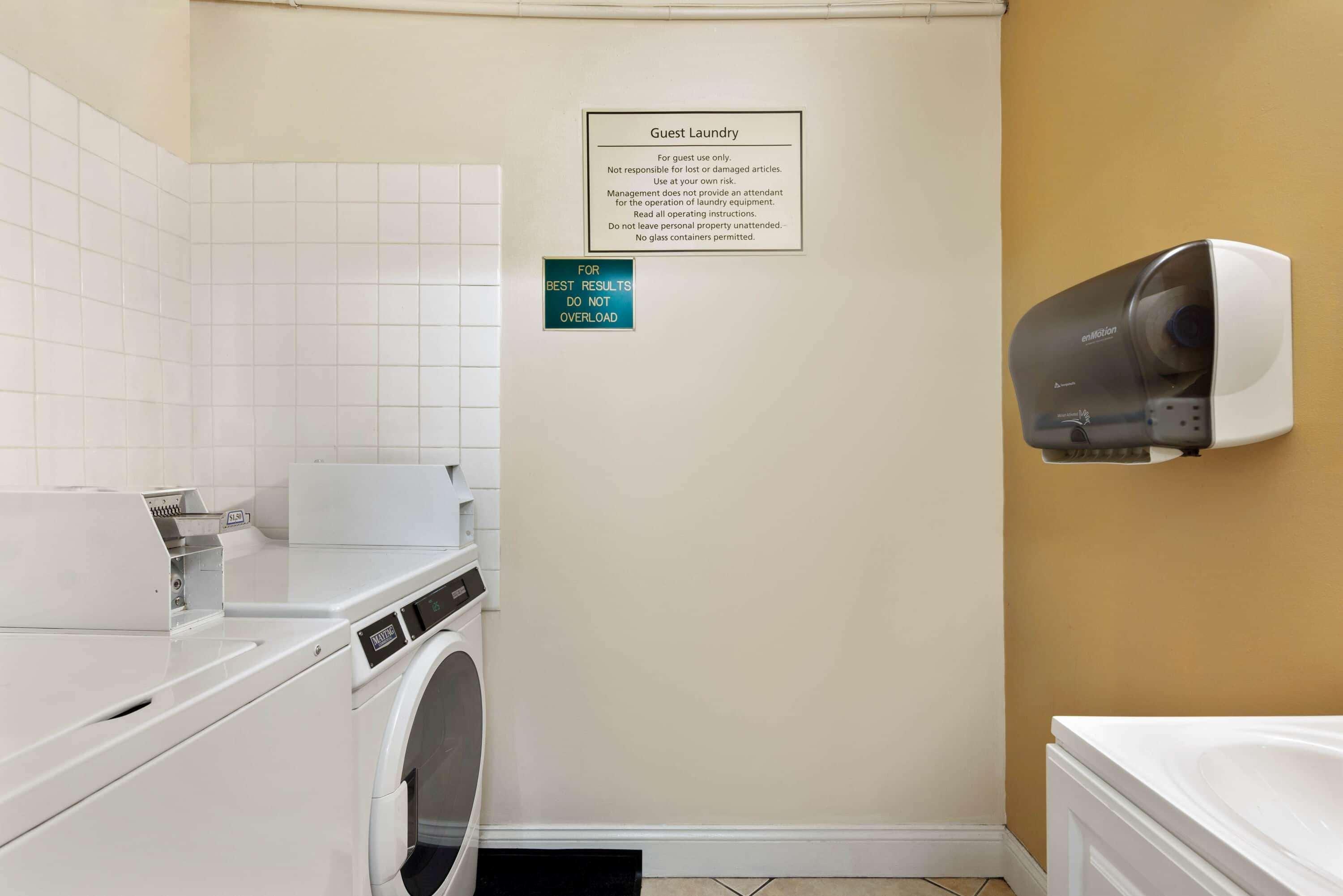 University Inn & Suites Бъркли Екстериор снимка