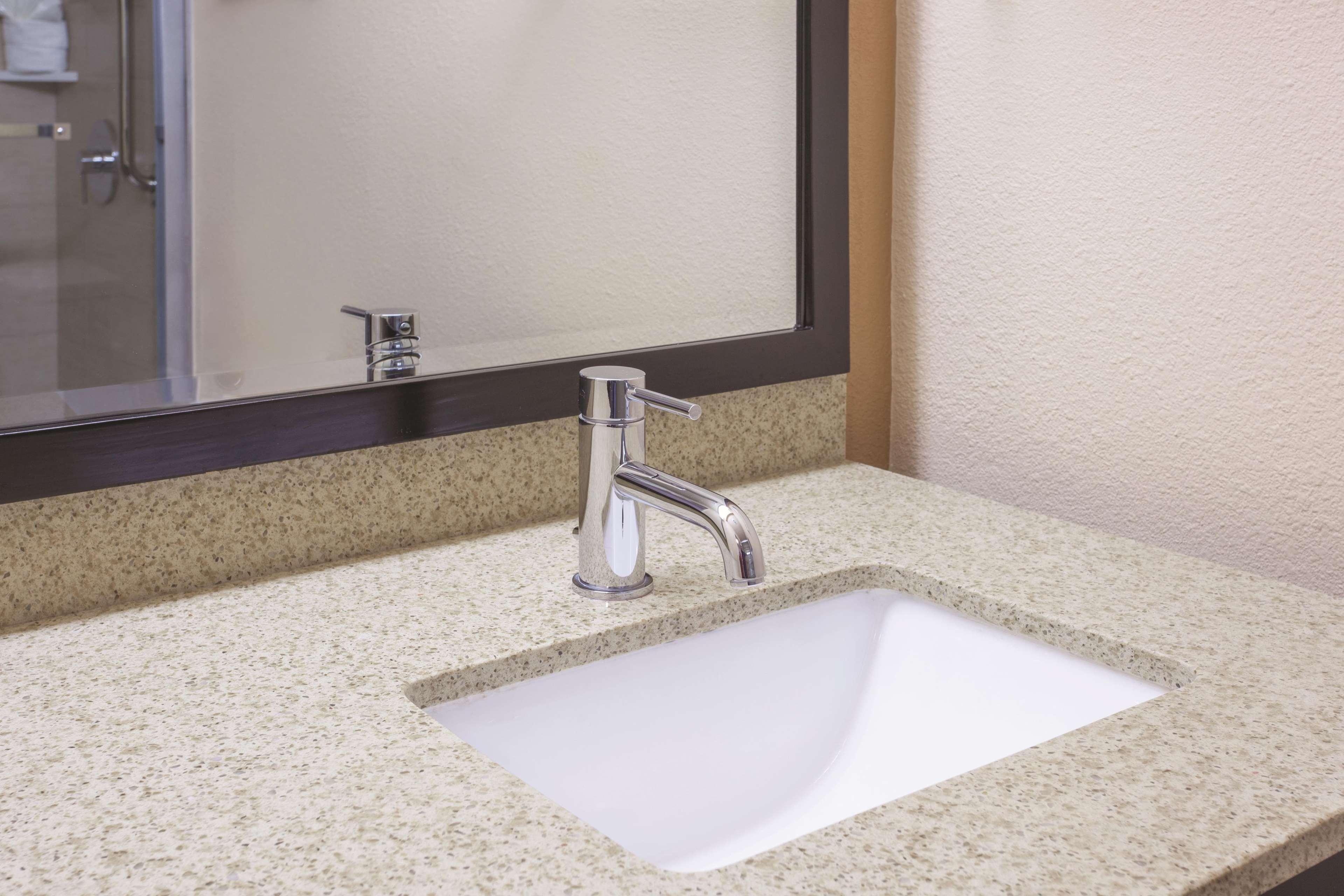 University Inn & Suites Бъркли Екстериор снимка