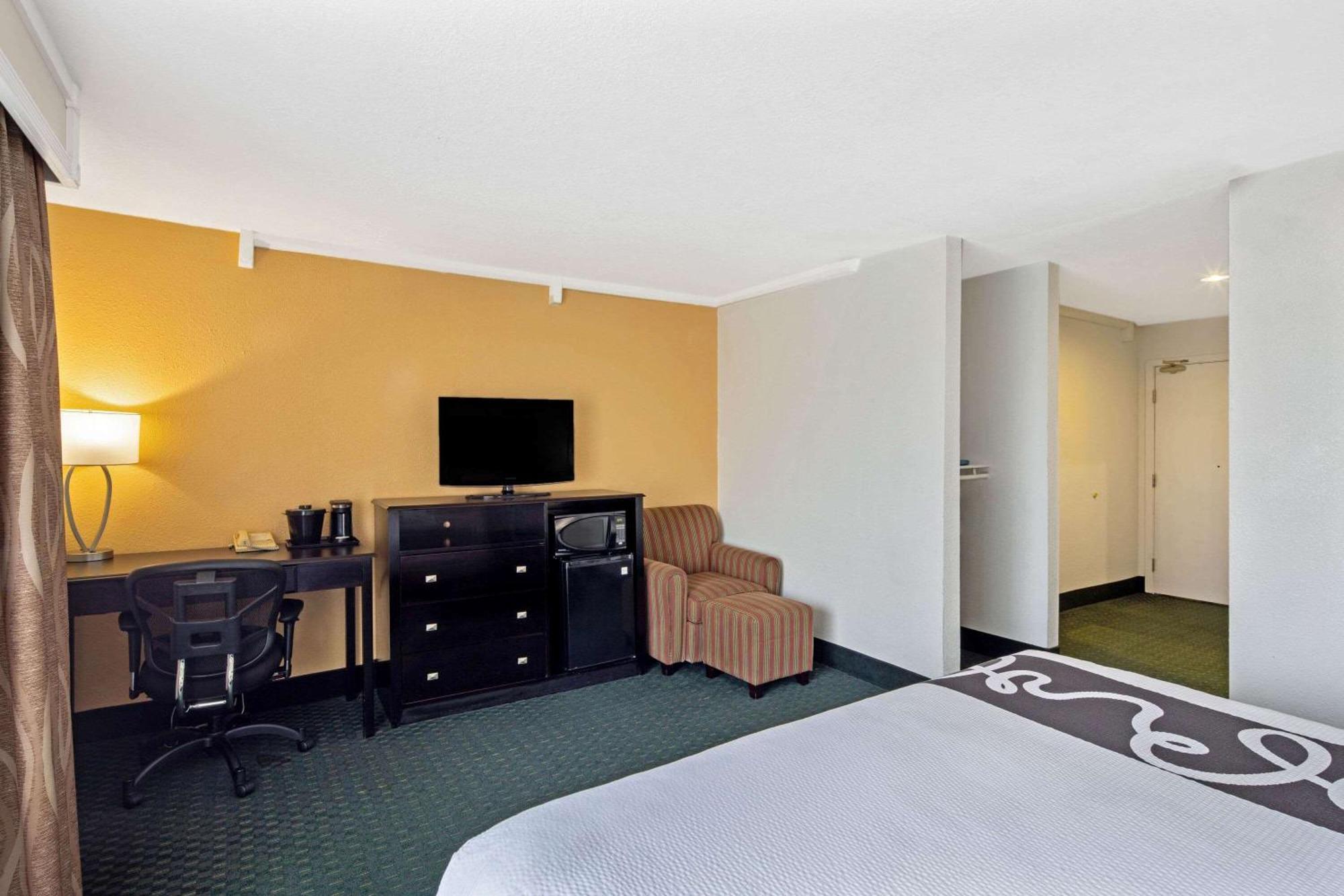 University Inn & Suites Бъркли Стая снимка