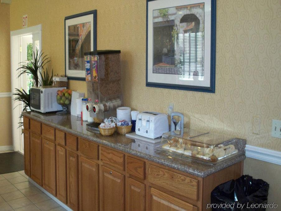 University Inn & Suites Бъркли Ресторант снимка